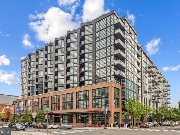 1300 4TH Street SE 404, Washington DC 20003