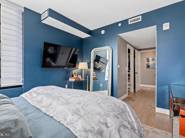 1300 4TH Street SE 404, Washington DC 20003