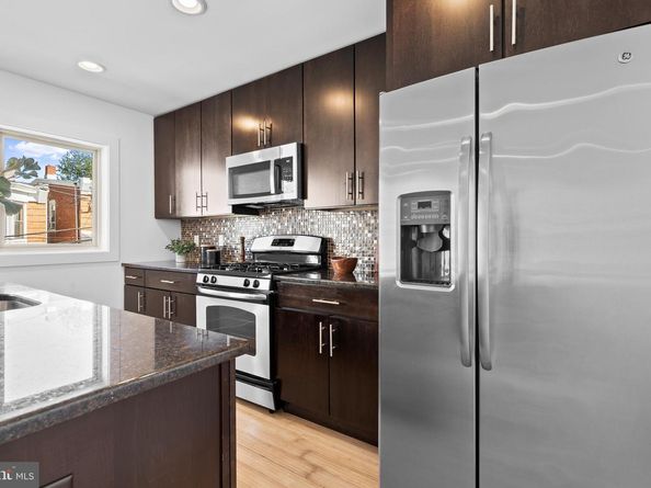 315 Dupont Street, Philadelphia PA 19128