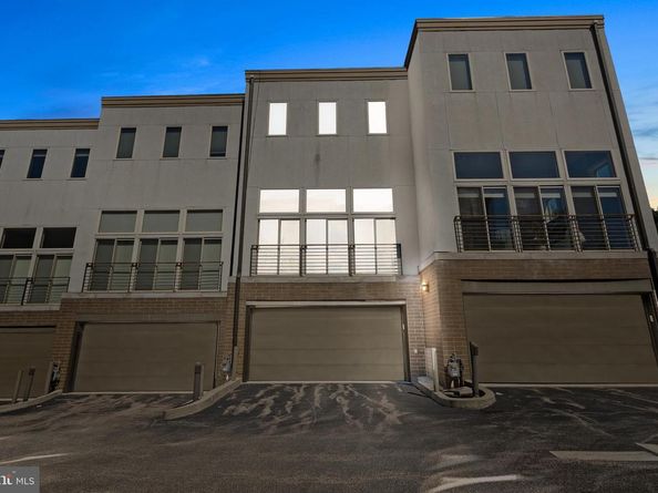 315 Dupont Street, Philadelphia PA 19128