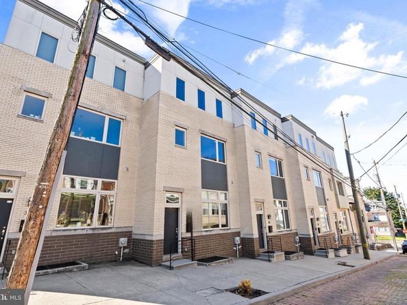 315 Dupont Street, Philadelphia PA 19128