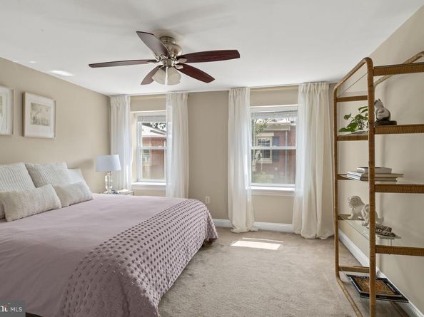 1012 N Leithgow Street, Philadelphia PA 19123