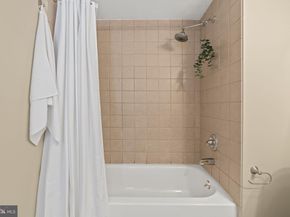 1012 N Leithgow Street, Philadelphia PA 19123