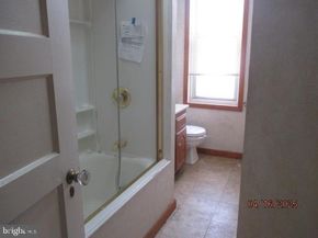 4322 Longshore Avenue, Philadelphia PA 19135