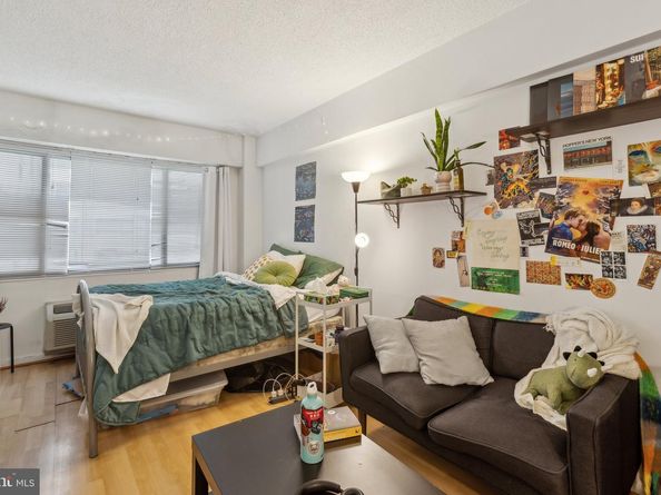 2141 I Street NW 207, Washington DC 20037