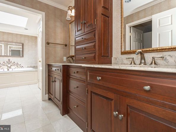 1089 Eagle Road, Newtown PA 18940