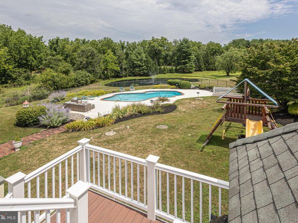 1089 Eagle Road, Newtown PA 18940