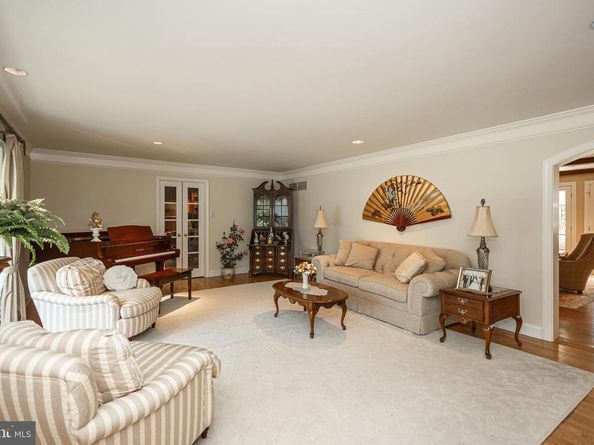 1089 Eagle Road, Newtown PA 18940