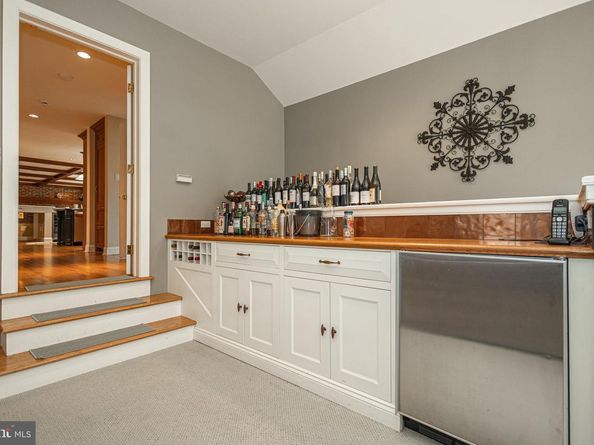 1089 Eagle Road, Newtown PA 18940
