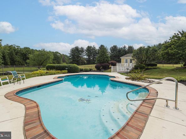 1089 Eagle Road, Newtown PA 18940