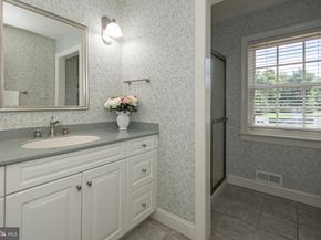 1089 Eagle Road, Newtown PA 18940