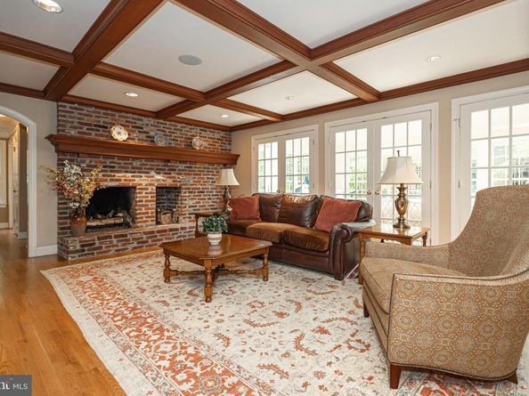 1089 Eagle Road, Newtown PA 18940