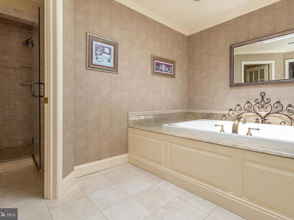 1089 Eagle Road, Newtown PA 18940