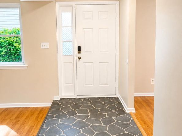 232 S Fieldstone Court S, Yardley PA 19067