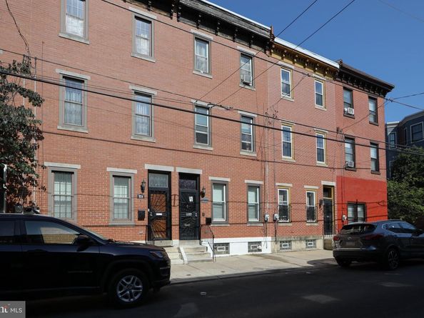 922 S 18TH Street, Philadelphia PA 19146