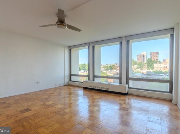 210 Locust 3EW, Philadelphia PA 19106