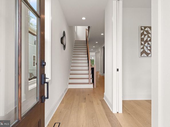3512 16TH Street S, Arlington VA 22204