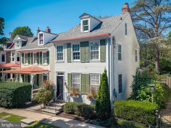 39 W Gravers Lane, Philadelphia PA 19118
