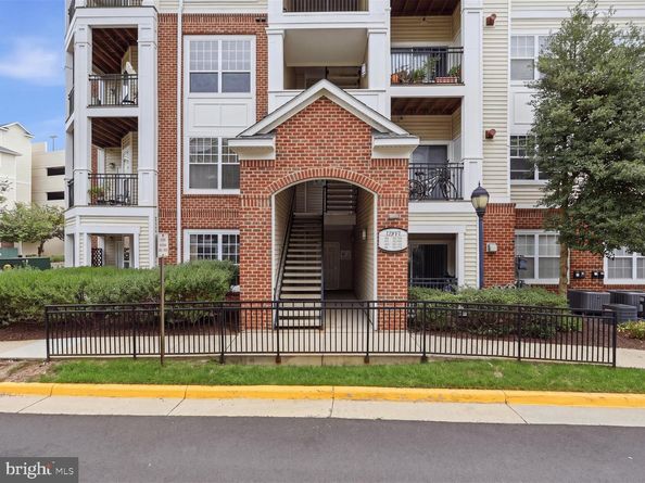 12933 Centre Park Circle 402, Herndon VA 20171