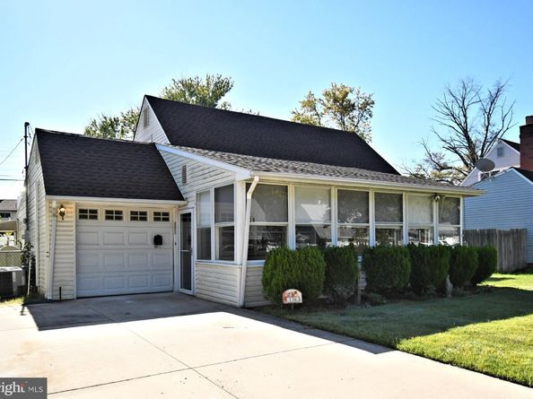 138 Village Lane, Levittown PA 19054