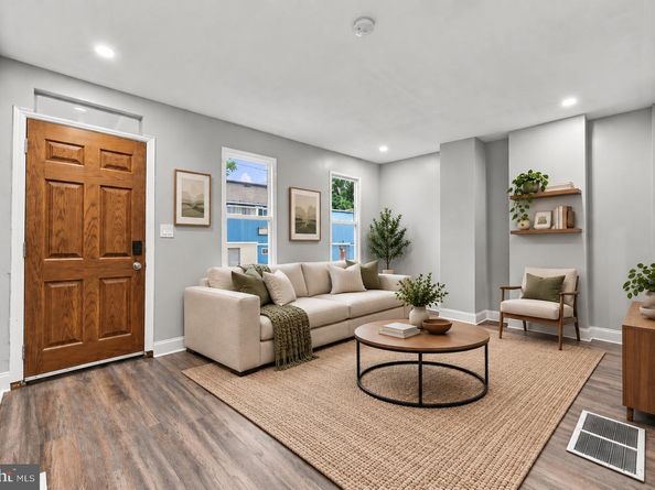 256 E Phil Ellena Street, Philadelphia PA 19119