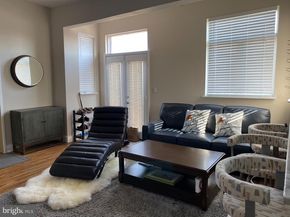 808 N 4TH Street, Philadelphia PA 19123