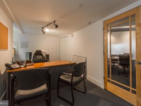 808 N 4TH Street, Philadelphia PA 19123