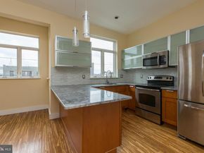 808 N 4TH Street, Philadelphia PA 19123
