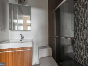 808 N 4TH Street, Philadelphia PA 19123
