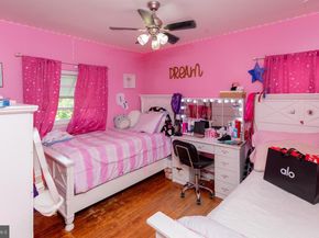 3633 N Hereford Lane, Philadelphia PA 19114