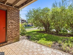 403 Mountainview Drive 403, Chesterbrook PA 19087