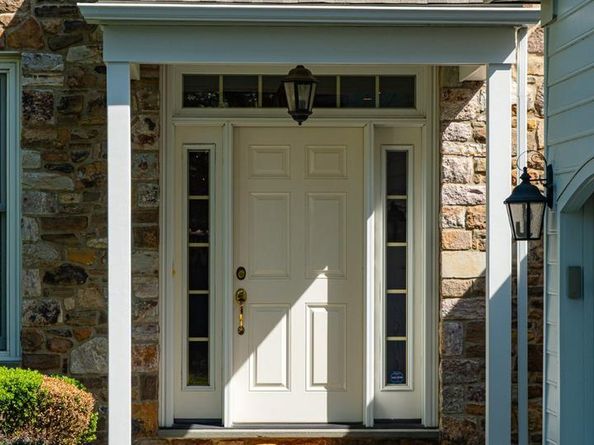 2 Garden Path 14, Doylestown PA 18901