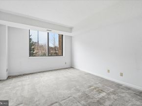 3709 S George Mason Drive 203E, Falls Church VA 22041