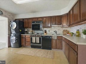 3709 S George Mason Drive 203E, Falls Church VA 22041