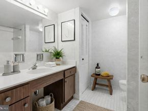 3709 S George Mason Drive 203E, Falls Church VA 22041