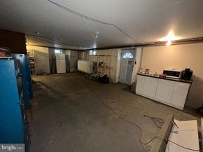 712 E Macdade Boulevard, Folsom PA 19033