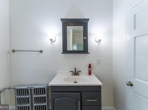 2216 Cedar Street, Philadelphia PA 19125