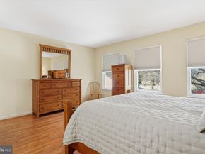 1613 Lakeview Circle, Yardley PA 19067