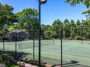 1613 Lakeview Circle, Yardley PA 19067