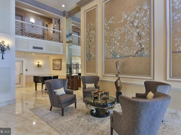 10512 Valley Forge Circle 512, King Of Prussia PA 19406