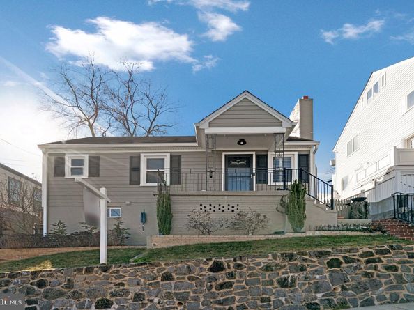 4140 21st Road N, Arlington VA 22207