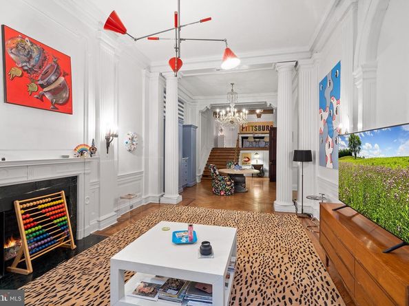 2009 Spruce Street C, Philadelphia PA 19103