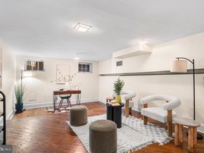 2009 Spruce Street C, Philadelphia PA 19103