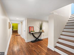 2009 Spruce Street C, Philadelphia PA 19103