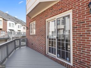 8882 Ashgrove House Lane, Vienna VA 22182