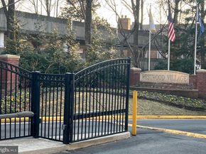 8882 Ashgrove House Lane, Vienna VA 22182