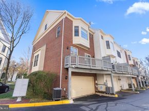 8882 Ashgrove House Lane, Vienna VA 22182