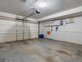 8882 Ashgrove House Lane, Vienna VA 22182