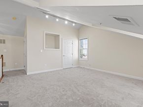 8882 Ashgrove House Lane, Vienna VA 22182