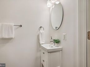 1508 F Street NE 3, Washington DC 20002